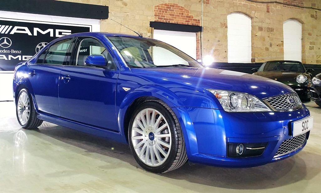 Compare Ford Mondeo Blue EN05KUY Blue