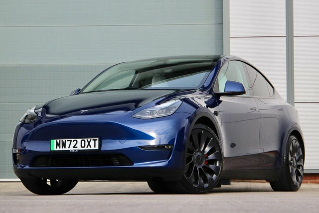 Compare Tesla Model Y Y 0L Performance Awd MW72OXT Black