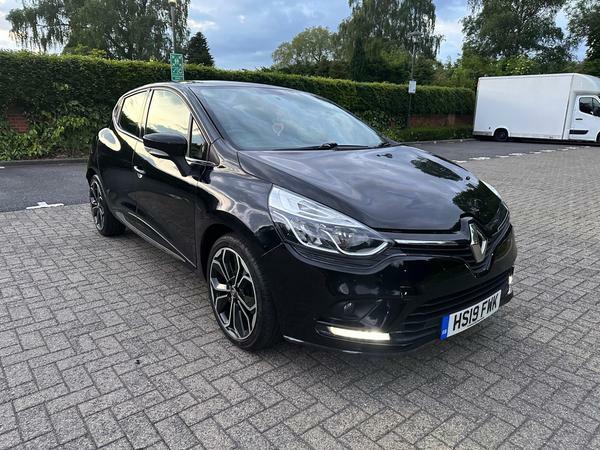 Compare Renault Clio 0.9 Tce Iconic Euro 6 Ss HS19FWK 