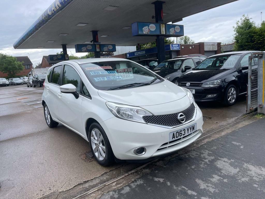 Compare Nissan Note 1.2 Dig-s Acenta Premium Cvt Euro 5 Ss A063YYM White