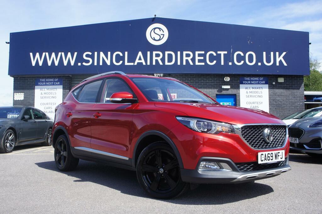 Compare MG ZS 1.5 Exclusive CA69WFJ Red