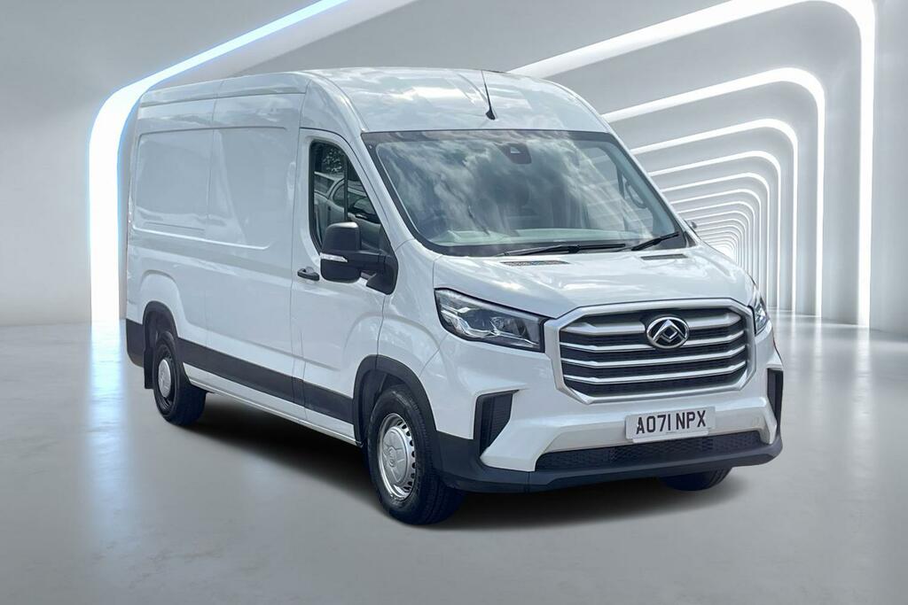 Compare Maxus Deliver 9 2.0 D20 163 High Roof Van AO71NPX White