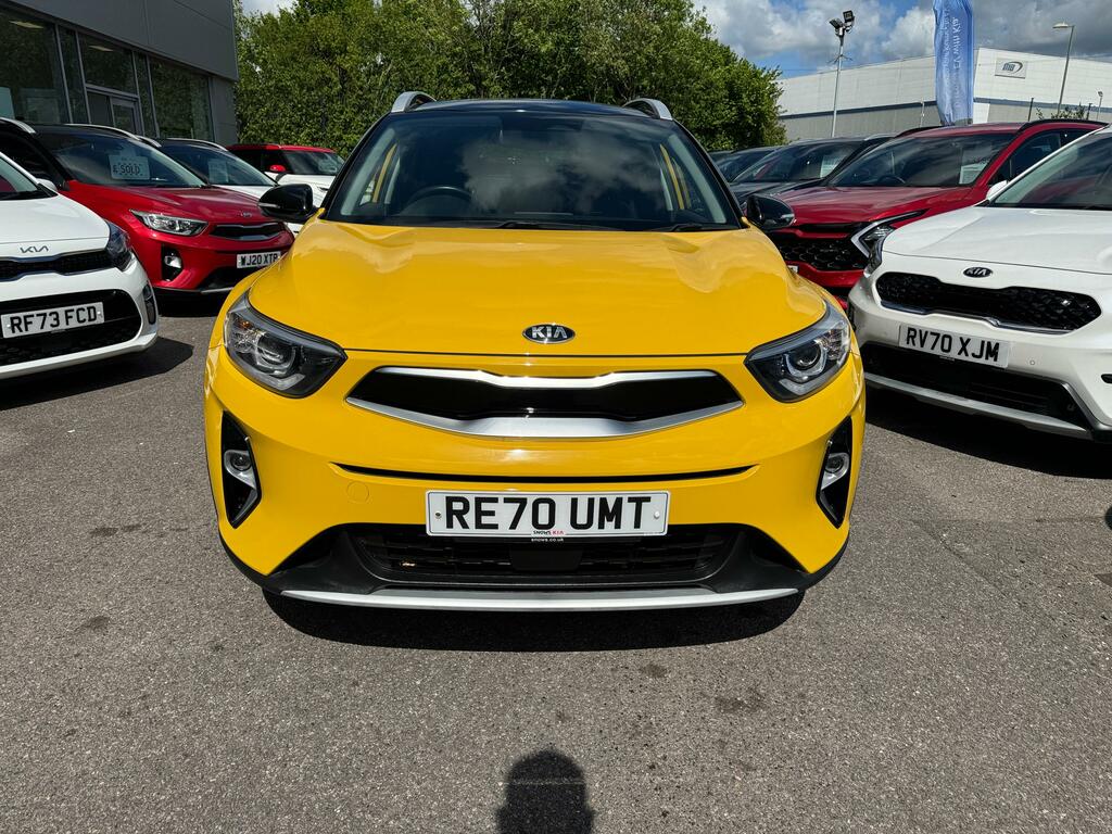 Compare Kia Stonic Connect Mhev RE70UMT Yellow