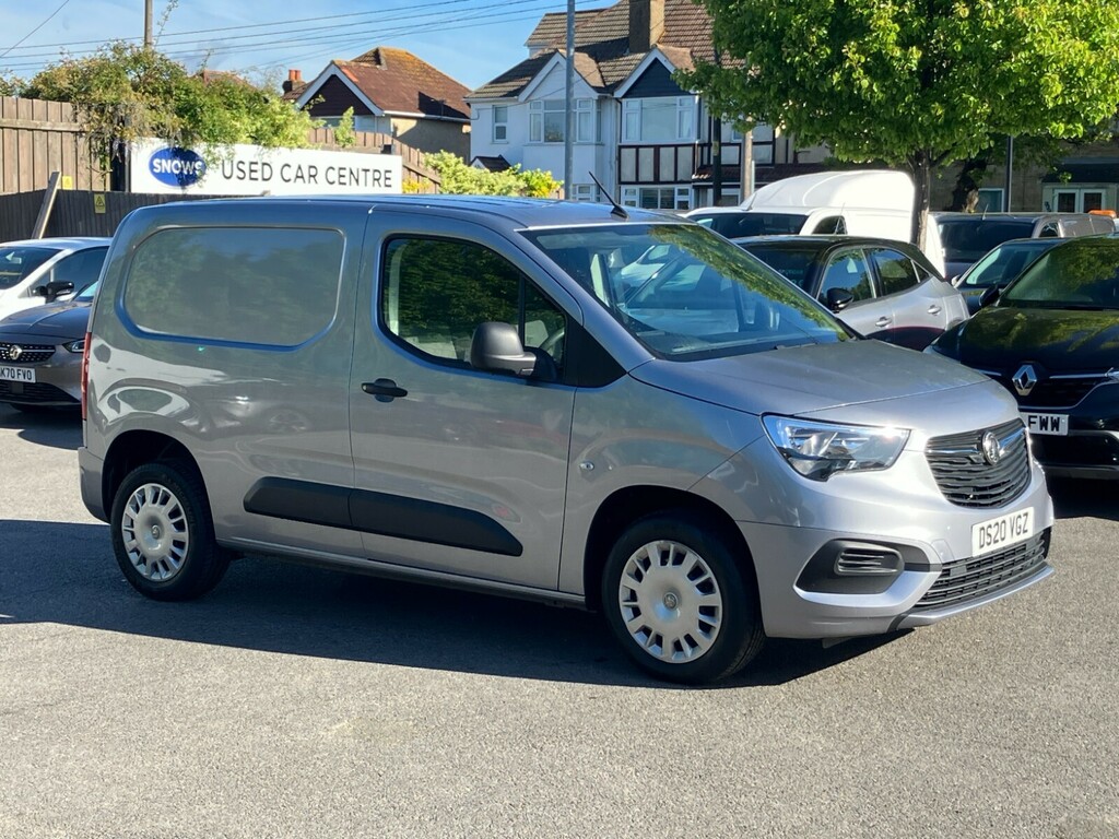 Compare Vauxhall Combo 1.6 Turbo D 2300 Sportive L1 H1 Euro 6 Ss DS20VGZ Grey