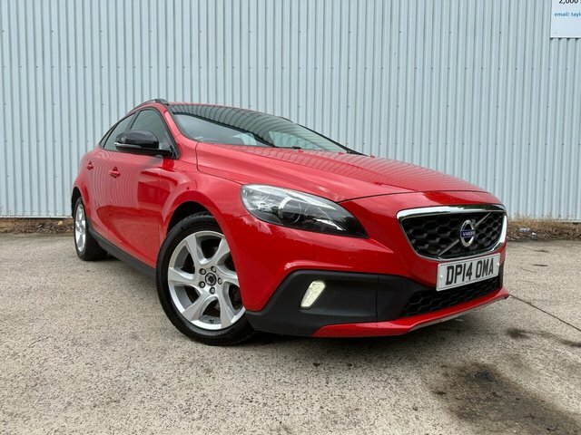 Compare Volvo V40 Cross Country 1.6 D2 Cross Country Lux 113 Bhp DP14OMA Red