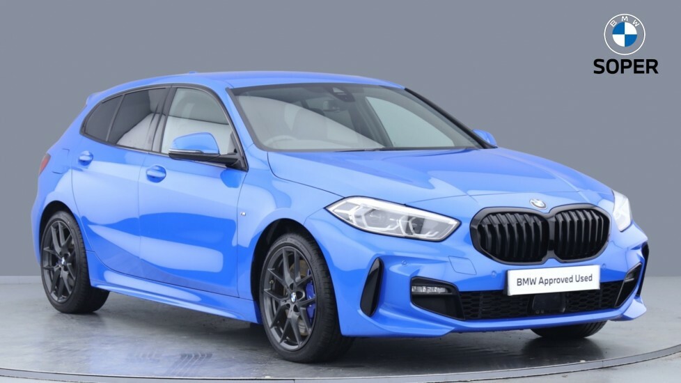 Compare BMW 1 Series 118D M Sport YC23WBN Blue
