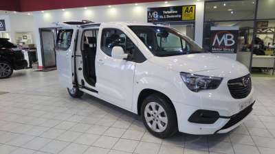 Compare Vauxhall Combo Life 1.2 Turbo Energy 7 Seat NU70HXR White