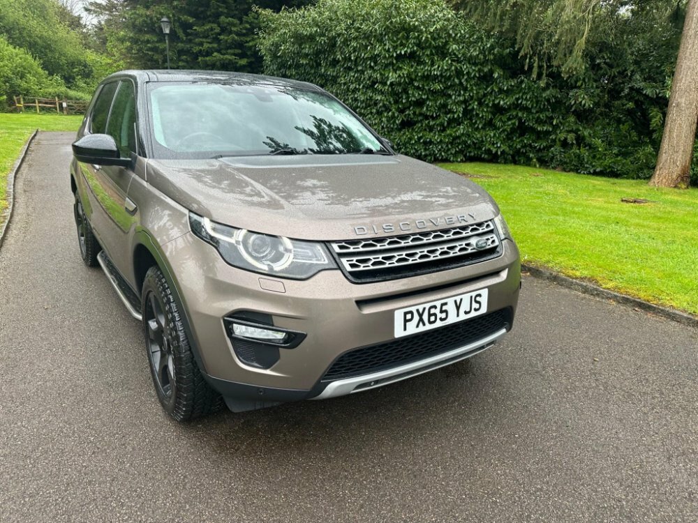Compare Land Rover Discovery Sport 2.0 Td4 Hse 4Wd Euro 6 Ss 5 Seat PX65YJS 