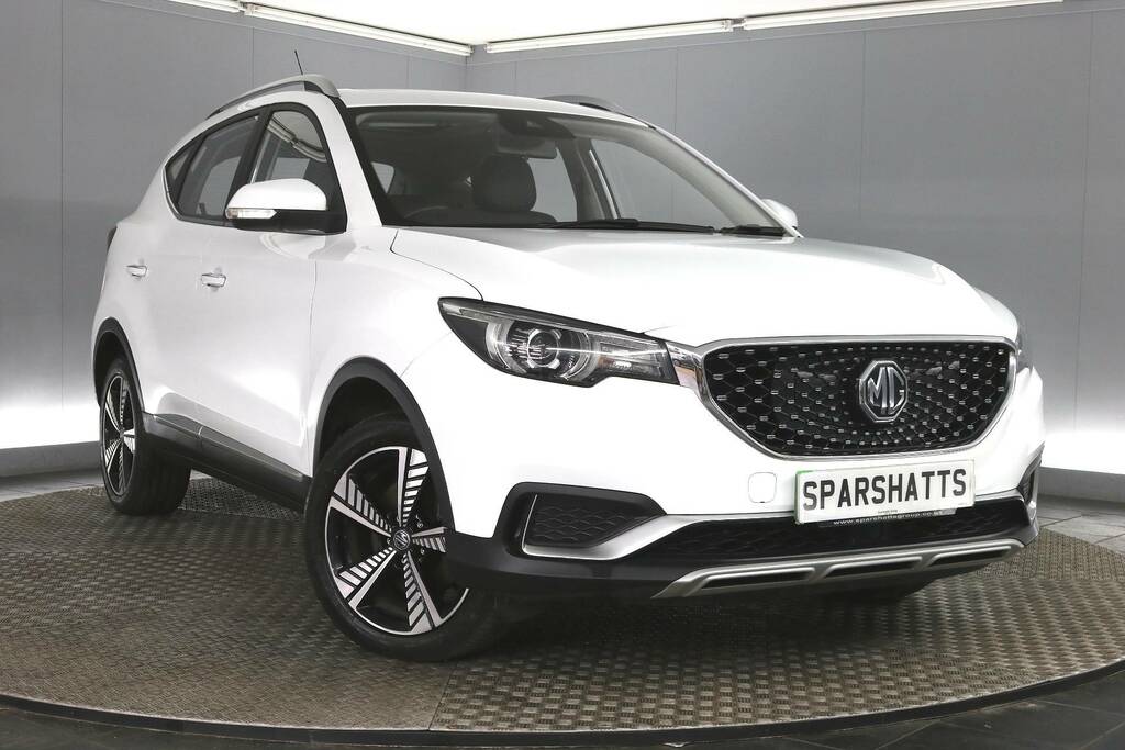 Compare MG ZS 44.5Kwh Exclusive Suv 143 Ps YF21TYP White