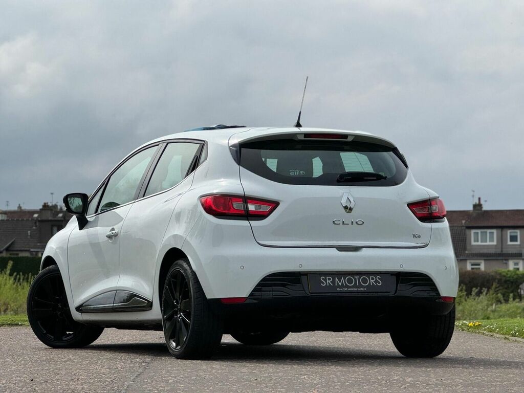 Compare Renault Clio Hatchback 0.9 Tce Dynamique S Nav Euro 6 Ss SA16RYP White