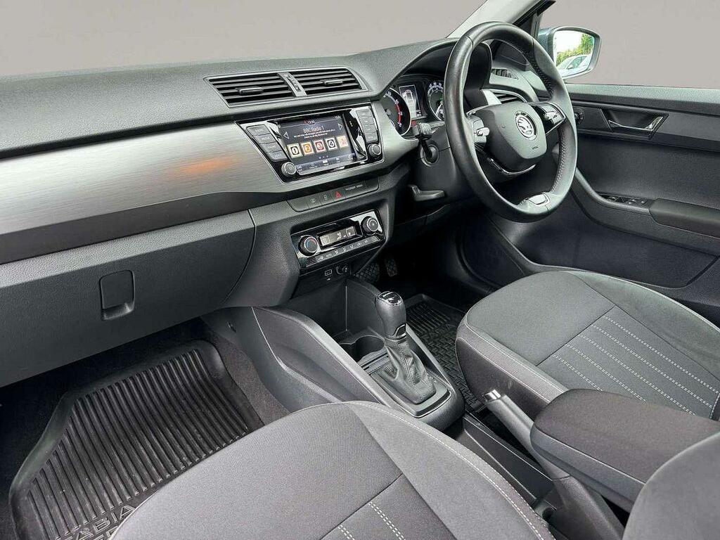 Compare Skoda Fabia 1.0 Tsi Colour Edition 95Ps 5-Dr Hatchback VT21OKK Grey