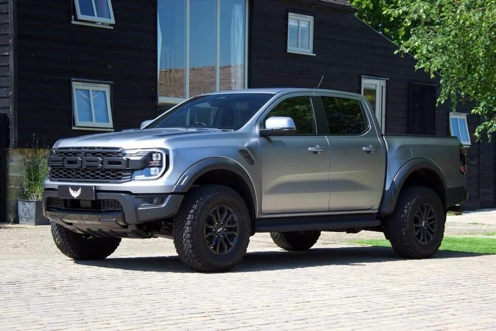 Compare Ford Ranger Pickup 2.0 Ecoblue Raptor 4Wd Euro 6 Ss RA72TOR Grey