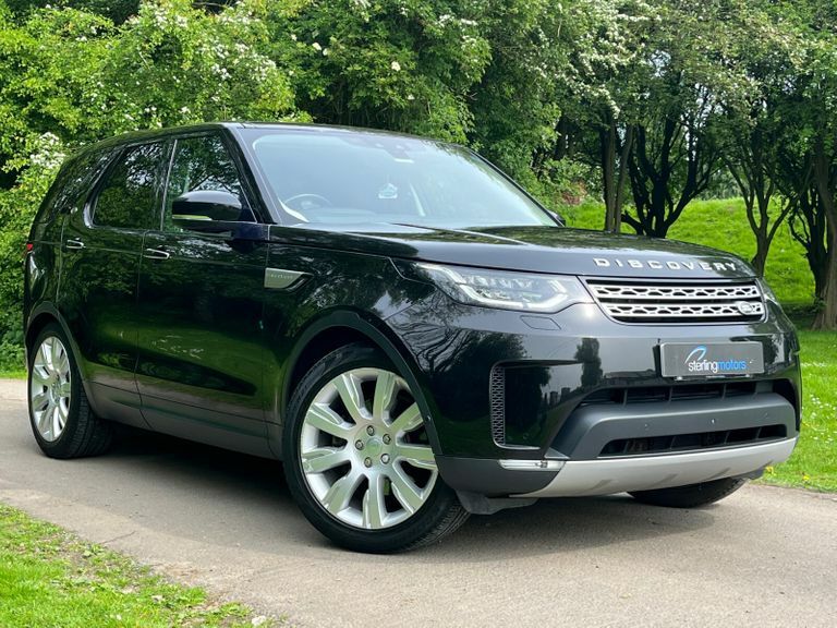 Compare Land Rover Discovery 3.0 Td6 Hse Luxury OY17ELV Black
