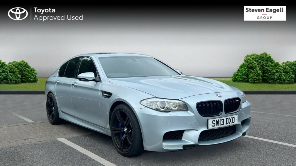 Compare BMW M5 4.4 V8 Dct Euro 5 Ss SW13DXO Blue