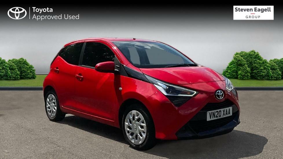 Compare Toyota Aygo 1.0 Vvt-i X-play Hatchback Euro VN20XAA Red