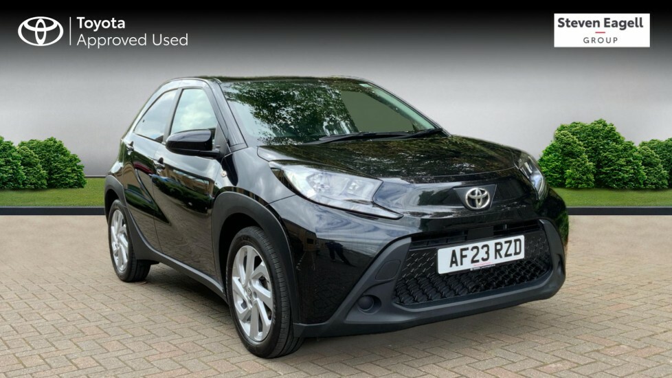 Compare Toyota Aygo X 1.0 Vvt-i Pure Euro 6 Ss AF23RZD Black