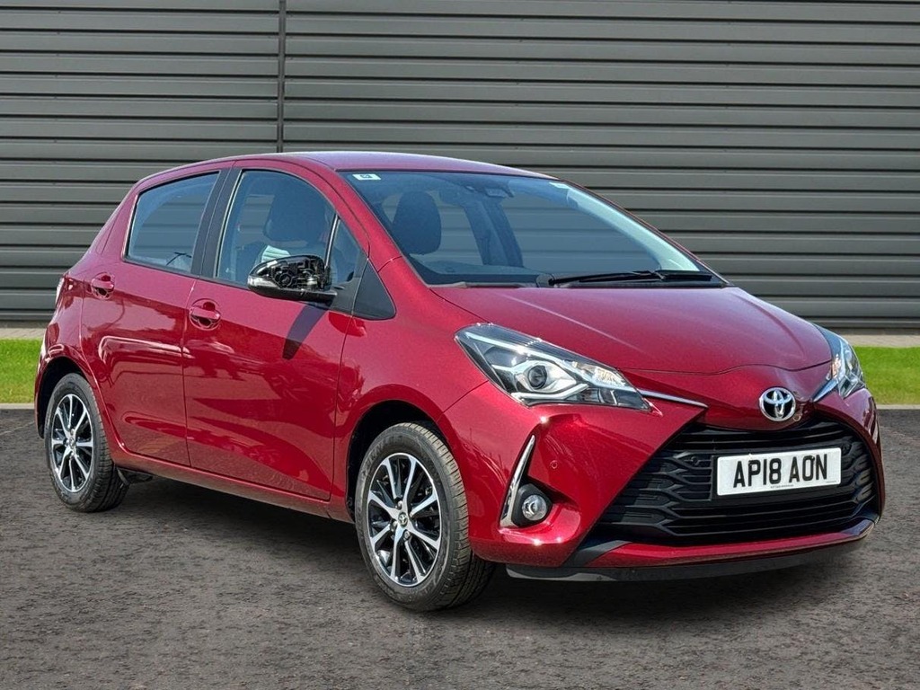 Compare Toyota Yaris 1.5 Vvt I Icon Tech AP18AON Red