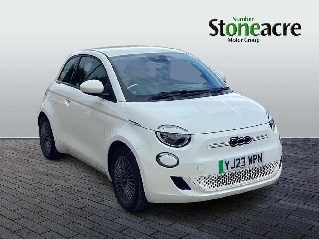 Compare Fiat 500 87Kw Icon 42Kwh YJ23WPN White