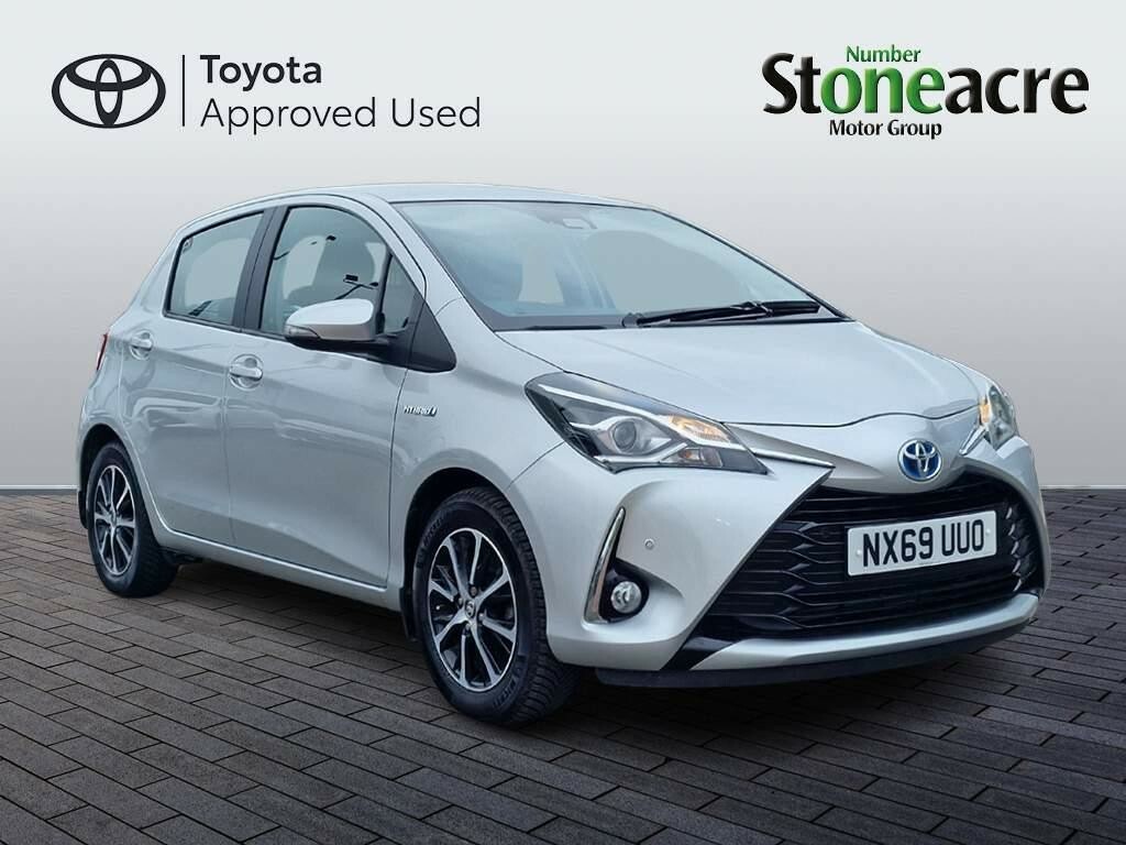 Compare Toyota Yaris 1.5 Vvt-h Icon Tech Hatchback NX69UUO Silver