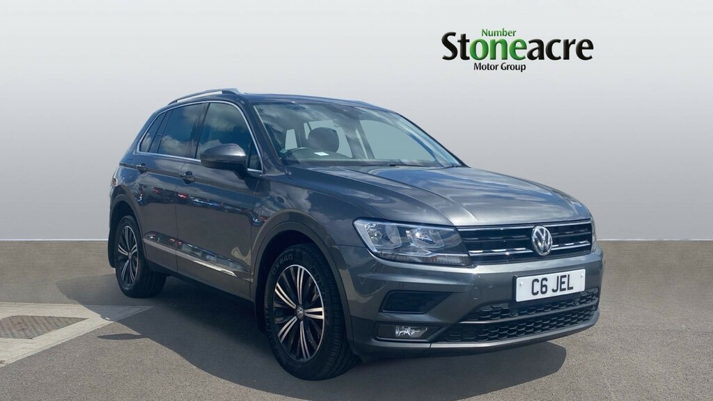 Compare Volkswagen Tiguan 1.4 Tsi Se Navigation Dsg 4Motion Euro 6 Ss FT18SBU Grey