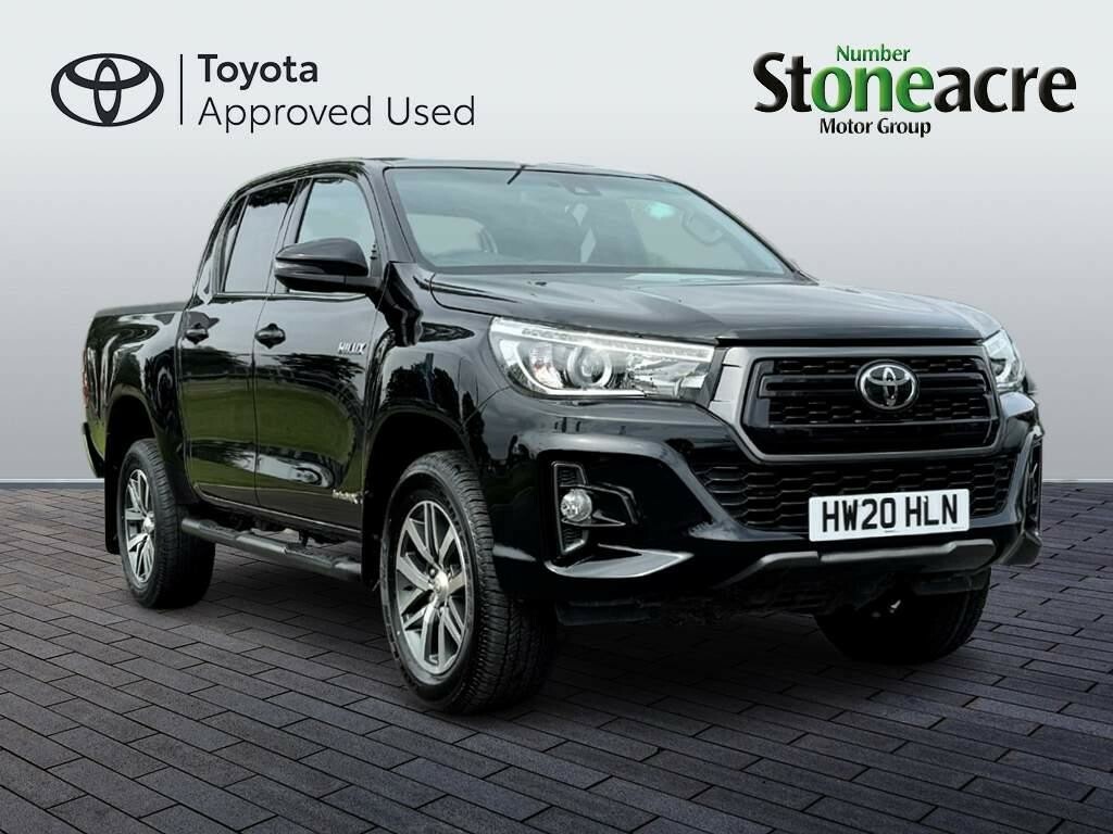 Compare Toyota HILUX 2.4 D-4d Invincible X 4Wd Euro 6 Ss HW20HLN Black