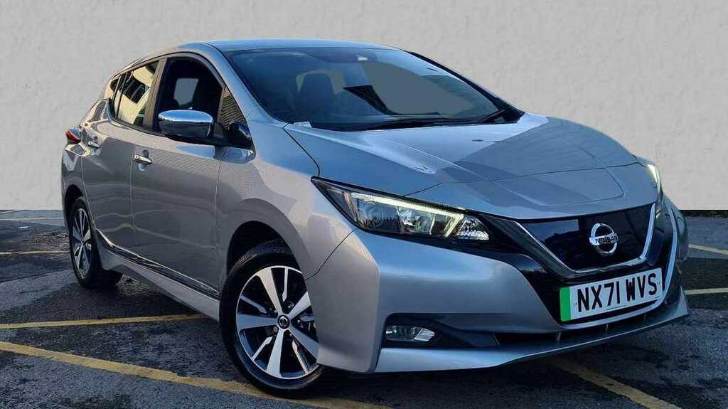 Compare Nissan Leaf 110Kw Acenta 40Kwh 6.6Kw Charger NX71WVS Silver