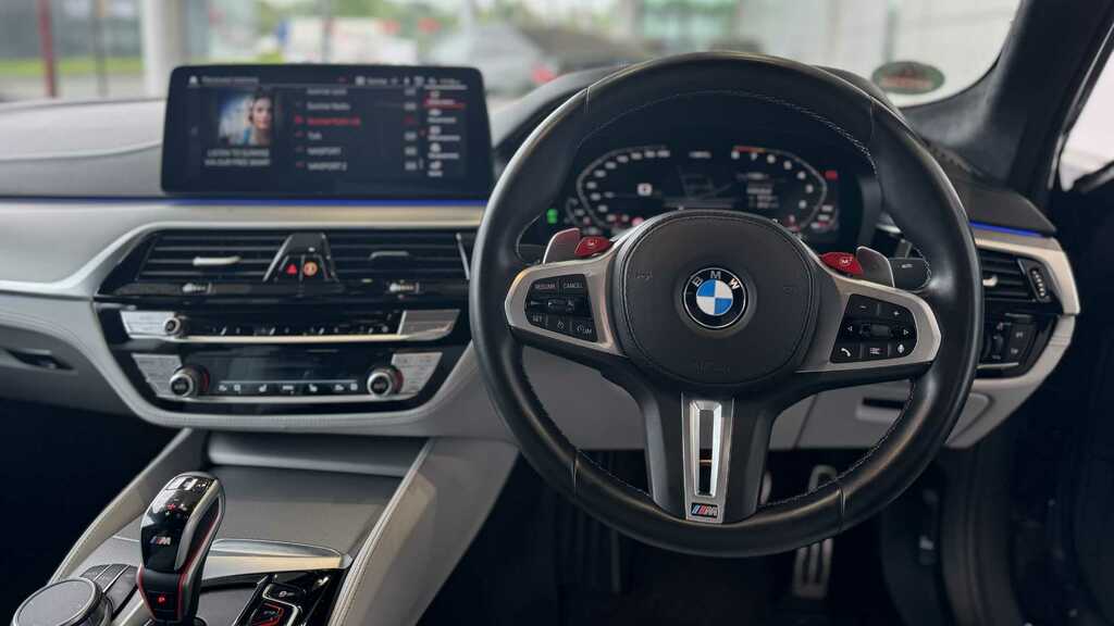 Compare BMW M5 Competition Dct ML72BZV Grey