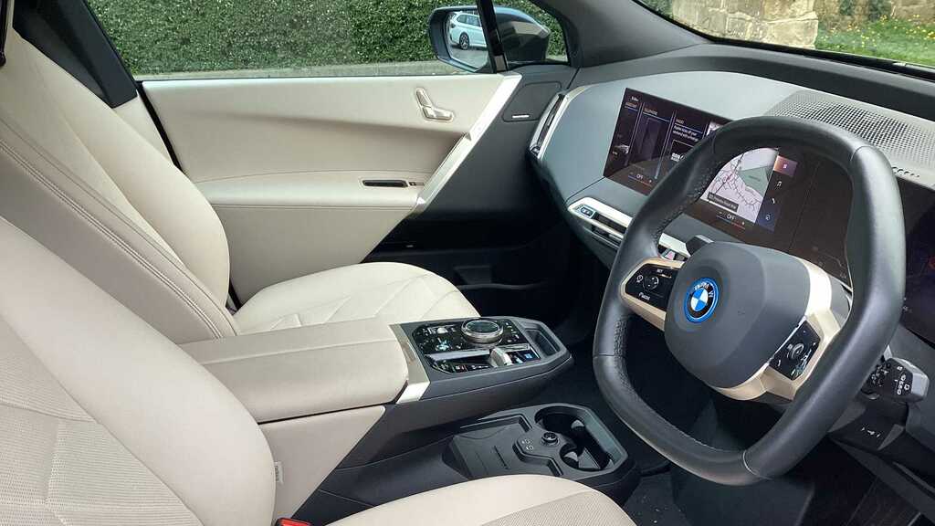 BMW iX 240Kw Xdrive40 M Sport 76.6Kwh Grey #1