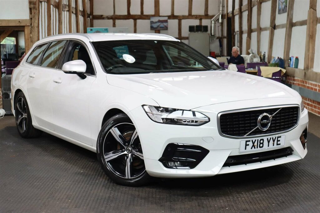 Compare Volvo V90 2.0 D4 R-design Euro 6 Ss FX18YYE White