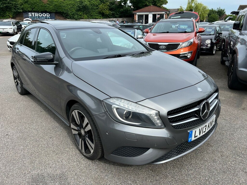 Compare Mercedes-Benz A Class 1.6 A180 Blueefficiency LV13KNH Grey
