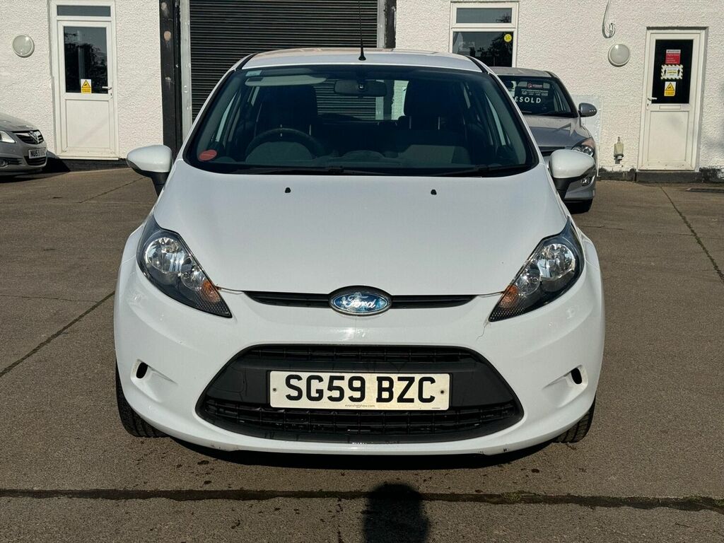 Compare Ford Fiesta Hatchback 1.6 Tdci Econetic 200959 SG59BZC White