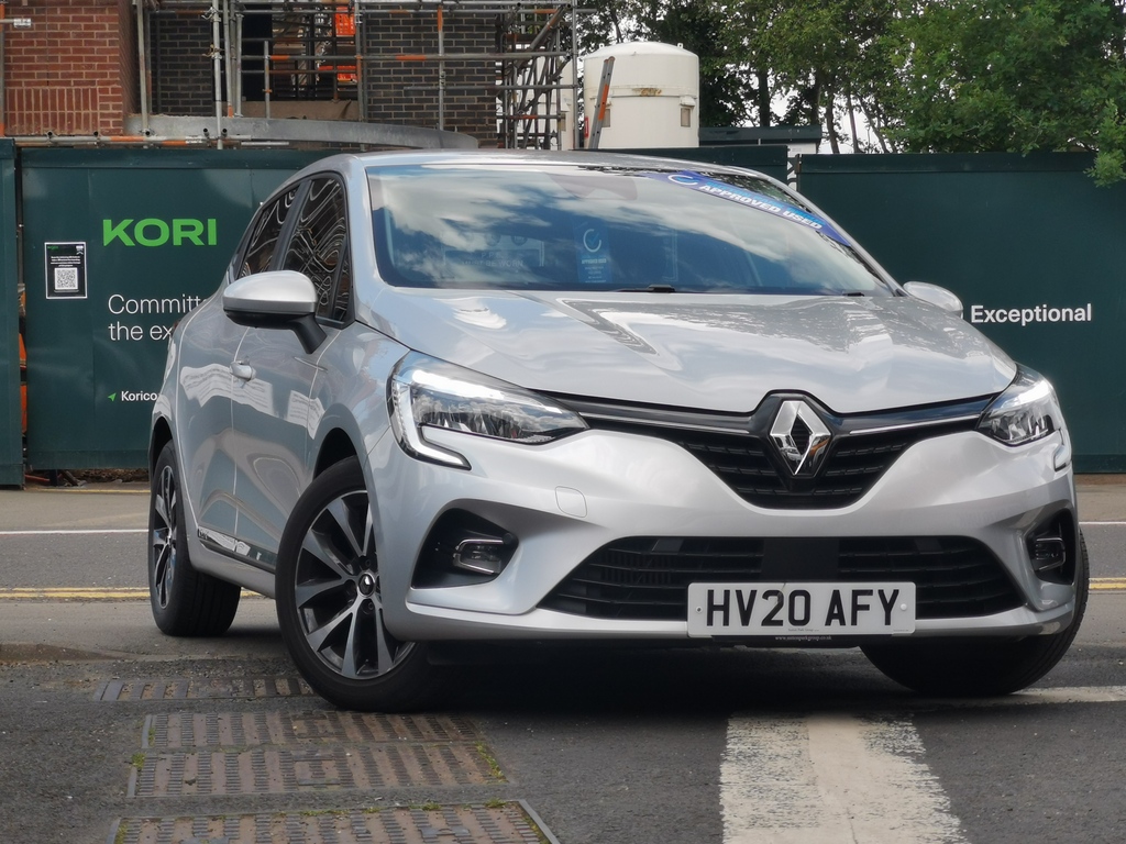 Compare Renault Clio Iconic Tce HV20AFY Silver