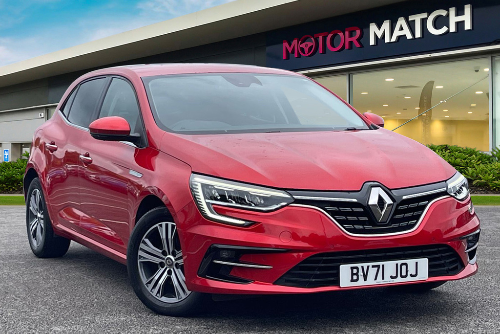 Compare Renault Megane 1.3 Tce Iconic Euro 6 Ss BV71JOJ Red