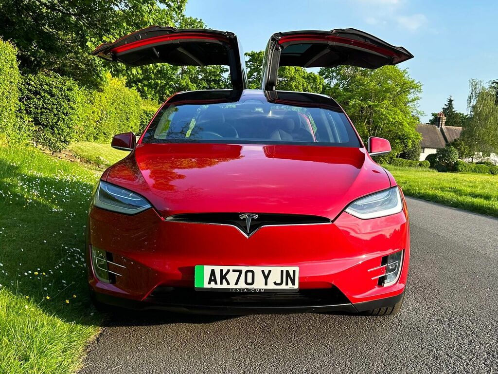 Compare Tesla Model X 4X4 Dual Motor Long Range Plus 4Wde 20 AK70YJN Red