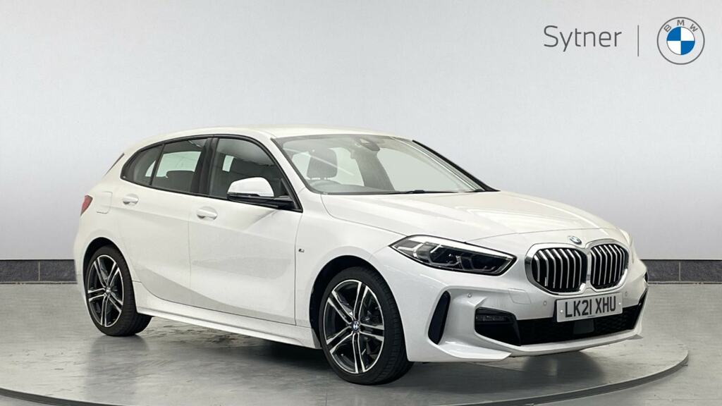 Compare BMW 1 Series 118I 136 M Sport LK21XHU White