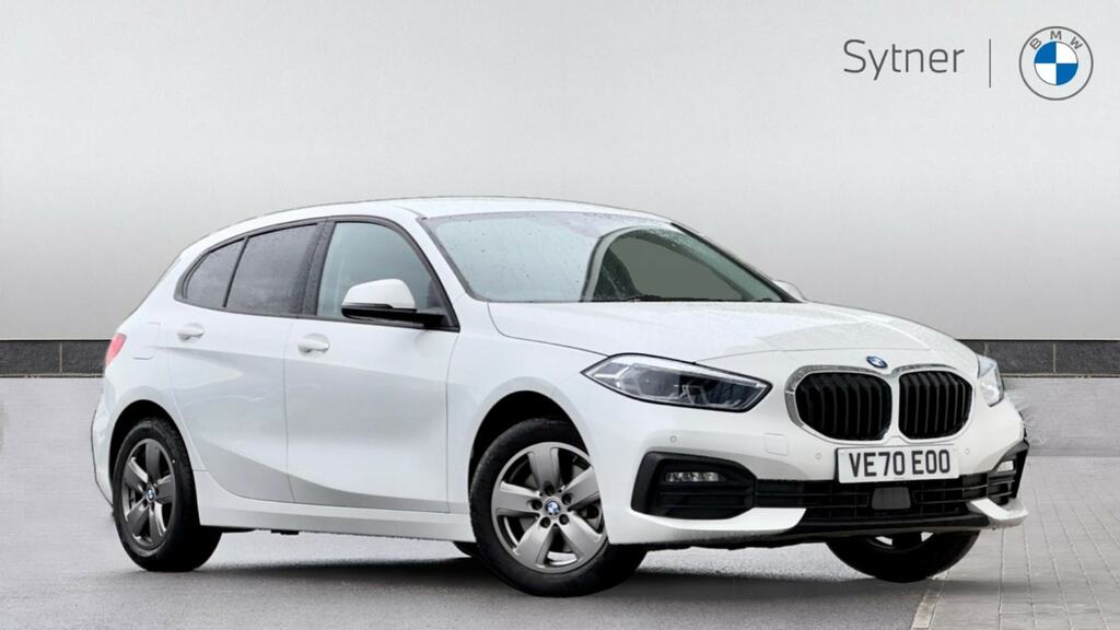 Compare BMW 1 Series 118I Se Step VE70EOO White