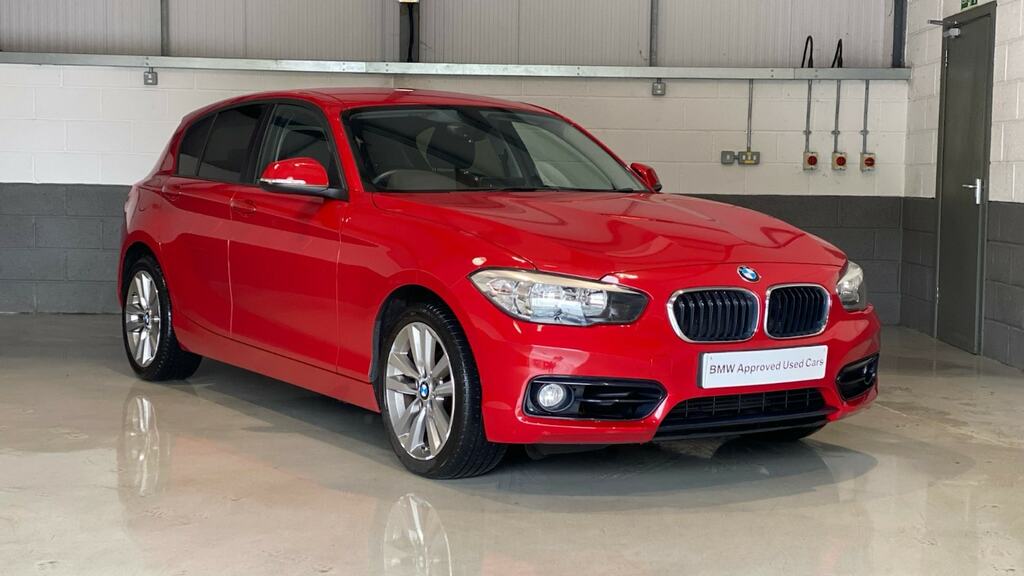 Compare BMW 1 Series 118I 1.5 Sport Nav YH69PYW Red