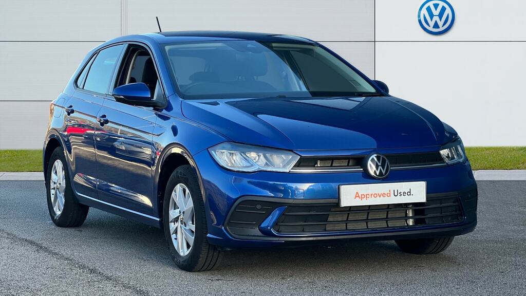 Compare Volkswagen Polo 1.0 Tsi Life Dsg CX71YYS Blue