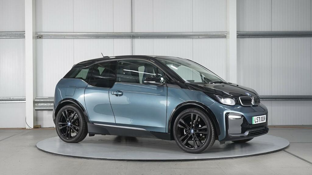 Compare BMW i3 135Kw S 42Kwh LS71XUV Blue
