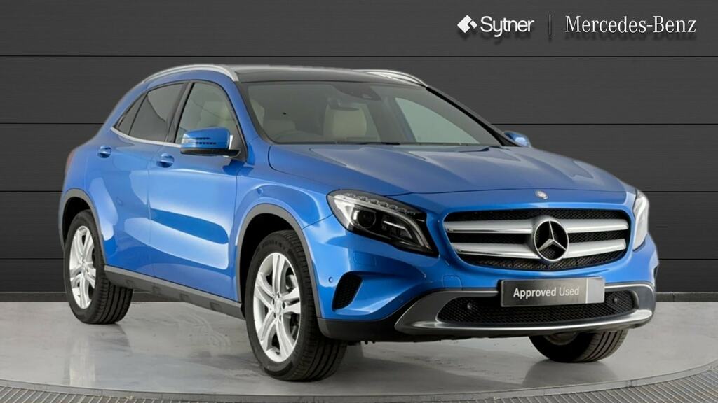 Compare Mercedes-Benz GLA Class Gla 220 Cdi 4Matic Sport Premium Plus WD64PFG Blue