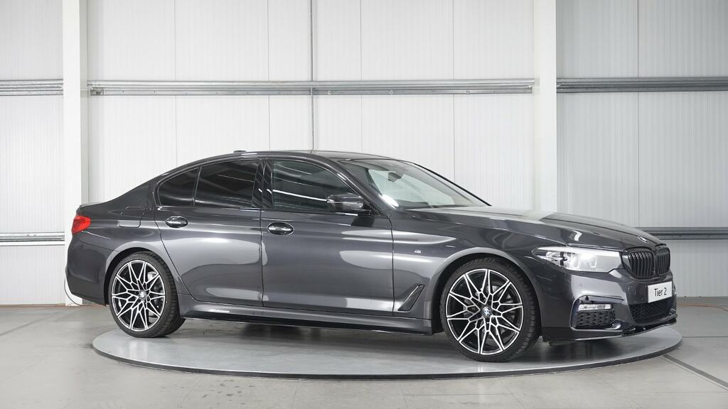 Compare BMW 5 Series 520D M Sport LA18WKO Grey