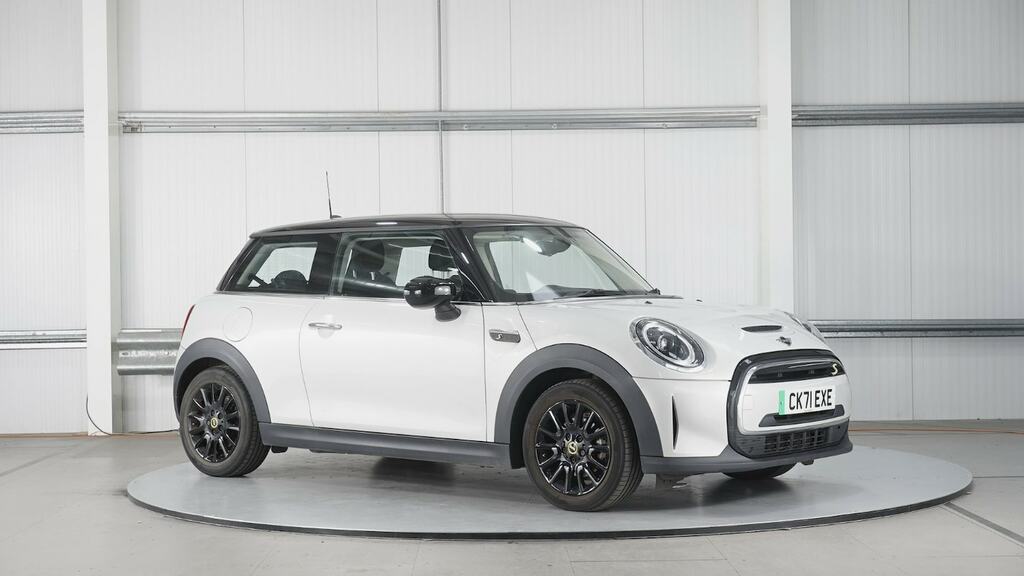 Compare Mini Electric 135Kw Cooper S Level 1 33Kwh CK71EXE Silver