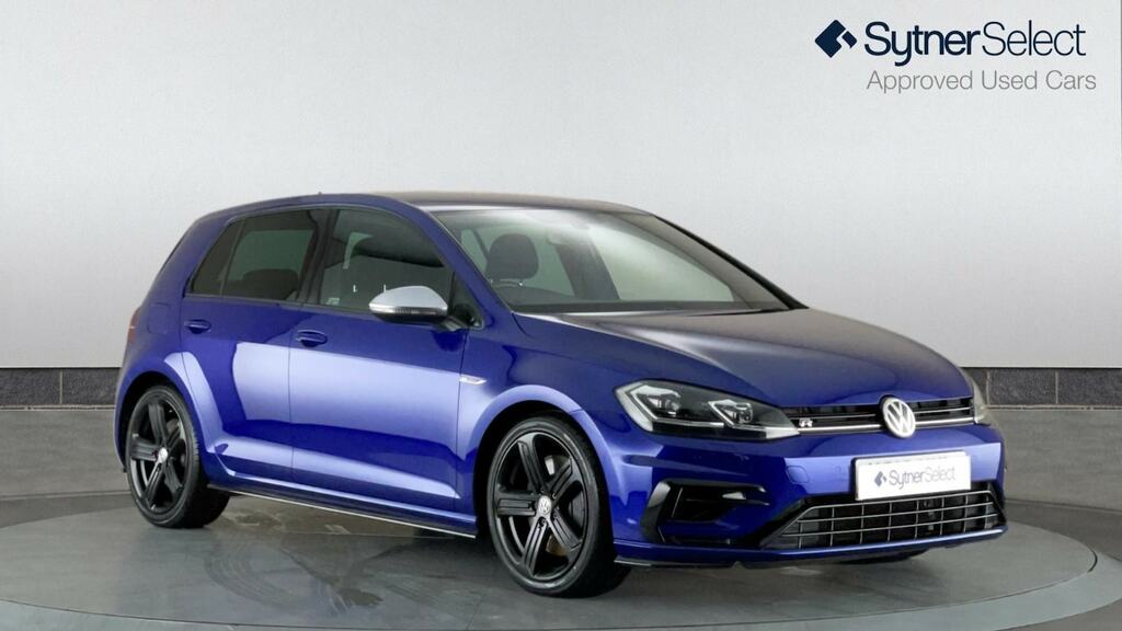 Compare Volkswagen Golf 2.0 Tsi 310 R 4Motion VO18VVL Blue