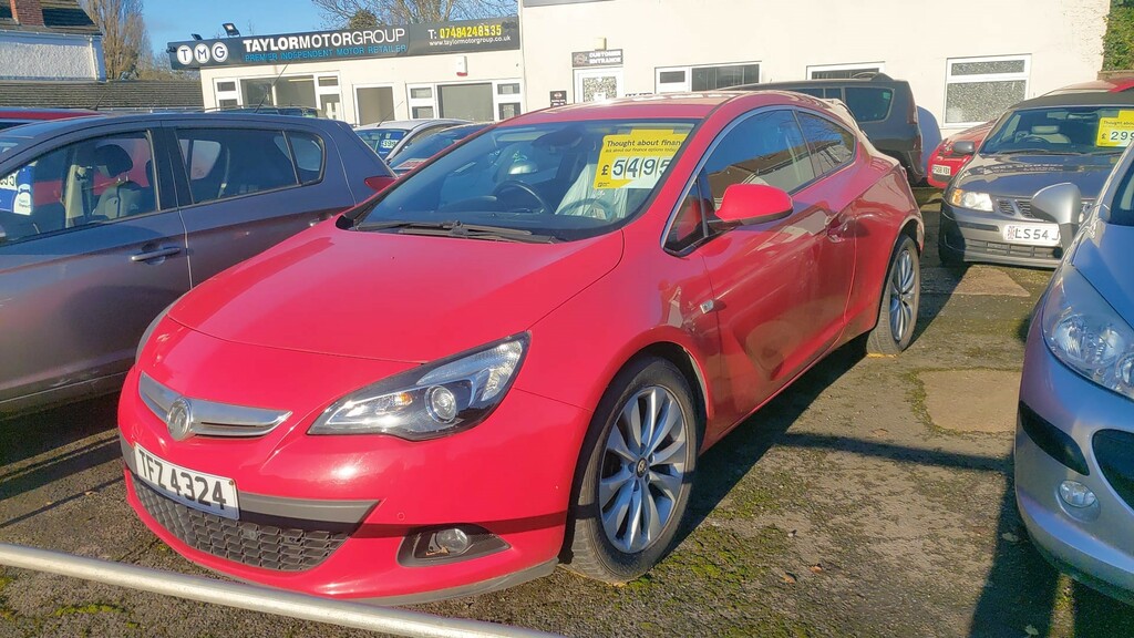 Compare Vauxhall Astra Hatchback TFZ4324 Red