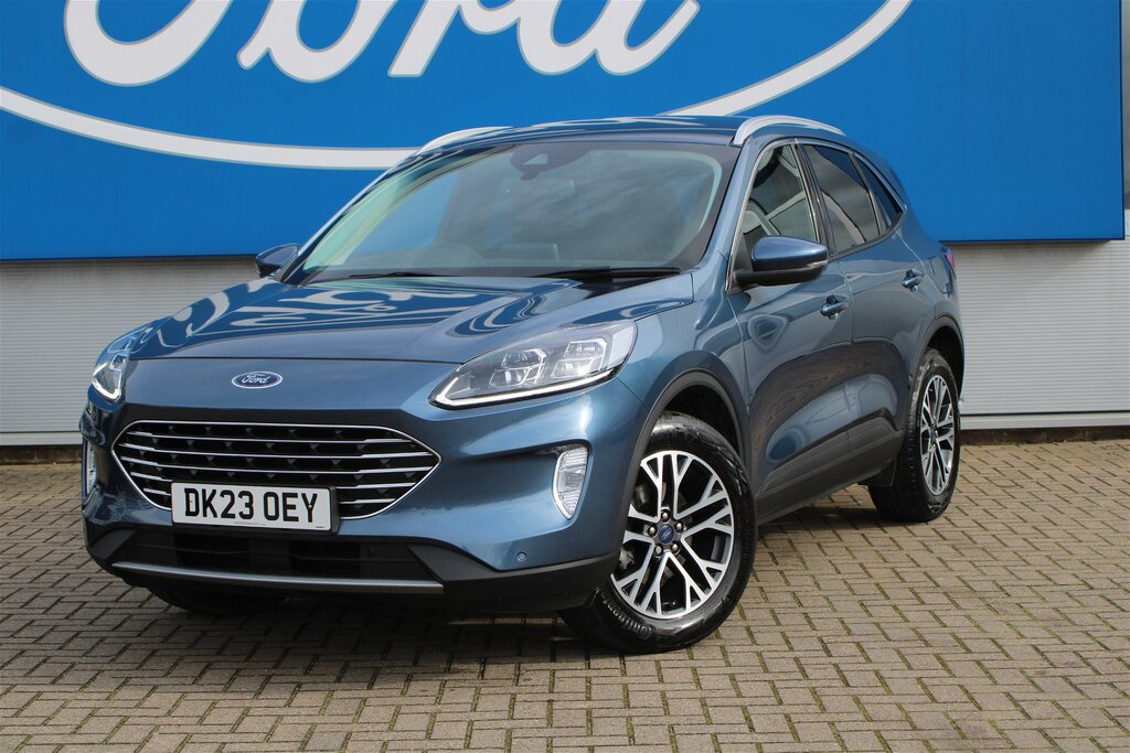 Compare Ford Kuga 1.5 Ecoboost 150 Titanium Edition DK23OEY Blue