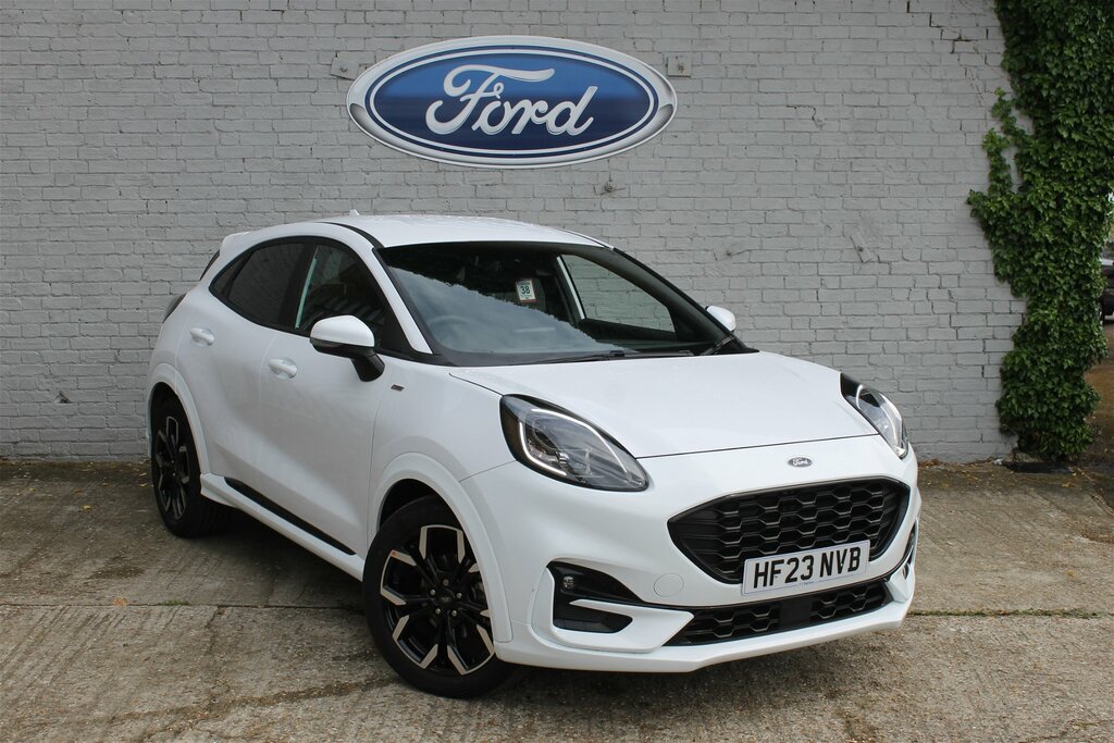 Compare Ford Puma 1.0 Ecoboost Hybrid Mhev St-line X Dct HF23NVB White