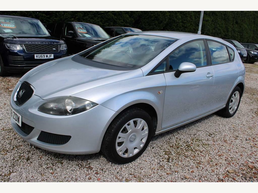 Compare Seat Leon 1.6 8V Reference Euro 4 KP08ZDW Grey