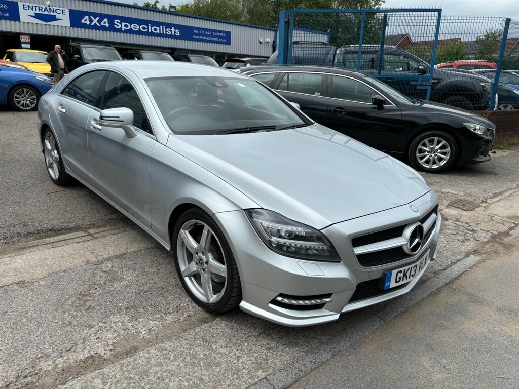 Compare Mercedes-Benz CLS 2.1 Cls250 Cdi Blueefficiency Sport Coupe G-tronic GK13VLW Silver