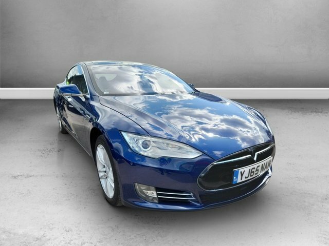 Compare Tesla Model S 85D 517 Bhp YJ65NAM Blue