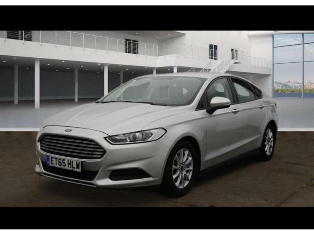 Compare Ford Mondeo Style ET65HLW Silver